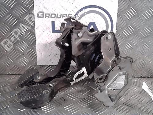 Used Break pedal PEUGEOT 208 I (CA_, CC_) 1.0 VTi (68 hp) 14554287