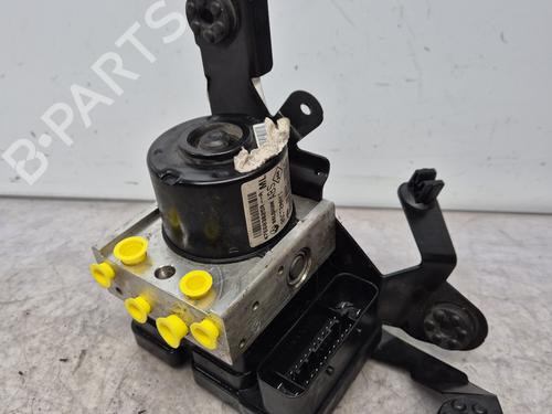 Used ABS pump ABS pump RENAULT MEGANE III Coupe (DZ0/1_) 1.5 dCi (DZ0B) (106 hp) 33210221 33210221