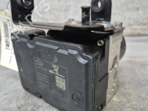 Used ABS pump ALFA ROMEO GIULIETTA (940_) 2.0 JTDM (940FXE1A, 940FXG11) (170 hp) 30824504