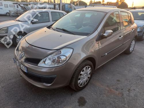 Brugte RENAULT CLIO III (BR0/1, CR0/1) 4951380