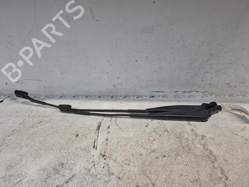 Used Front windshield wiper arm FIAT 500 (312_) 1.2 (312AXA1A) (69 hp) 24512310