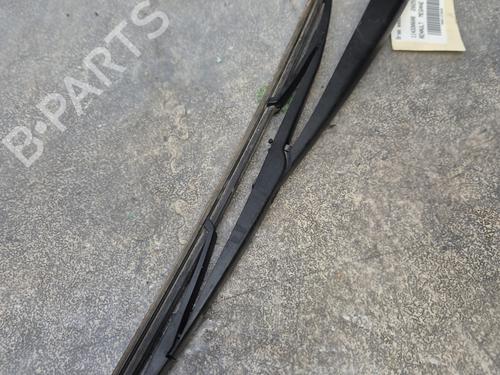 Used Rear windshield wiper arm RENAULT MEGANE III Hatchback (BZ0/1_, B3_) [2008-2025]  30824468