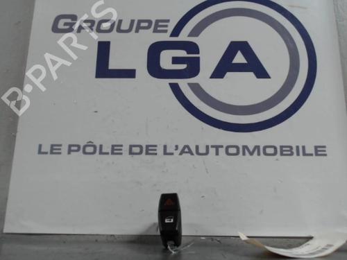 Used Warning switch BMW X3 (E83) 2.0 d (150 hp) 13868549