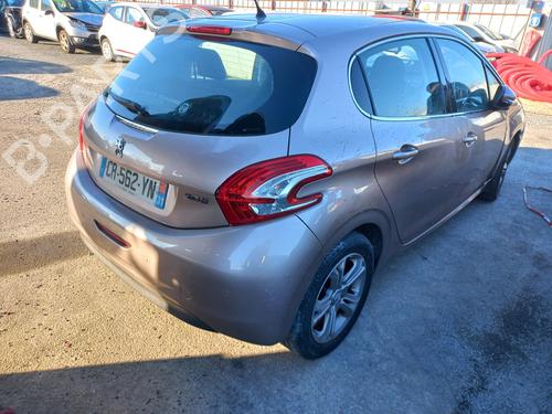 Rear wiper motor PEUGEOT 208 I (CA_, CC_) 1.2 VTI 82 | BP26227576M102