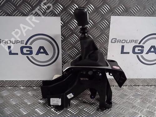 Used Gear lever NISSAN MICRA V (K14) 1.0 DIG-T 117 (117 hp) 13862217