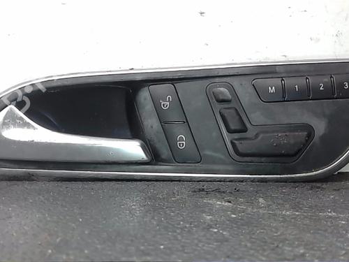 Used Front left interior door handle MERCEDES-BENZ A-CLASS (W176) A 180 CDI / d (176.012) (109 hp) 23447499
