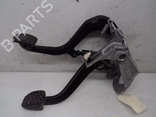 Used Pedal BMW 1 (F20) 114 d (95 hp) 14567678