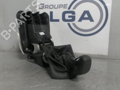 Used Gear lever PEUGEOT 208 I (CA_, CC_) 1.4 HDi (68 hp) 13868776