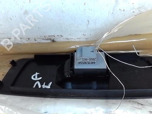 Used Right front window switch AUDI A1 Sportback (8XA, 8XF) 1.4 TFSI (125 hp) 19308359
