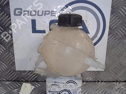 Used Expansion tank PEUGEOT 5008 (0U_, 0E_) 1.6 HDi (114 hp) 13860685