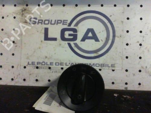 Used Headlight switch VW GOLF IV (1J1) 1.9 TDI (110 hp) 14548447