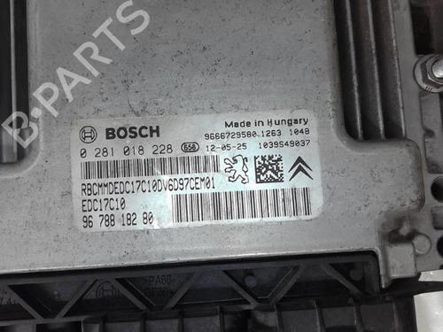 Used Engine control unit (ECU) Engine control unit (ECU) 15087273 15087273