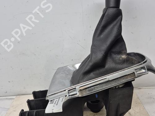 Used Gear lever Gear lever CITROËN C3 II (SC_) 1.2 VTi 82 (82 hp) 33211039 33211039