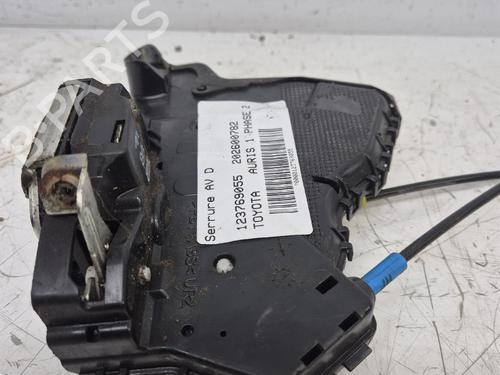 Højre fortil lås Højre fortil lås TOYOTA AURIS (_E15_) 2.0 D-4D (ADE150_, ADE150R) (126 hp) 37185483 37185483