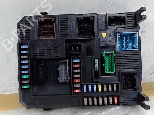 Used Fuse box PEUGEOT 208 I (CA_, CC_) 1.4 HDi (68 hp) 19308319