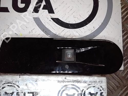 Used Right front window switch RENAULT CLIO IV (BH_) 0.9 TCe 90 (BHNF, BHMA, BHMH, BHJK, BHJR) (90 hp) 13850415