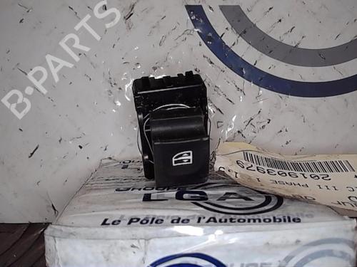 Used Right front window switch RENAULT SCÉNIC III (JZ0/1_) 1.5 dCi (110 hp) 13860481
