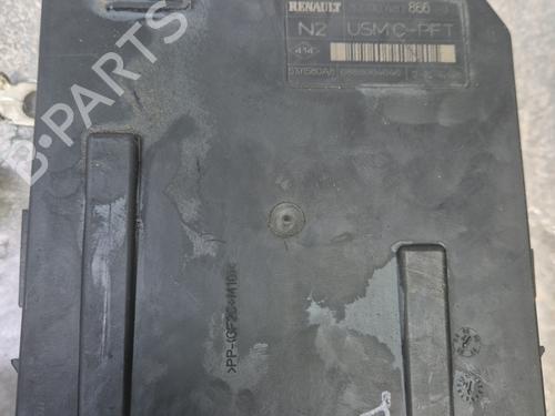 Skrzynka bezpieczników RENAULT MEGANE II Saloon (LM0/1_) | BP30868003E1