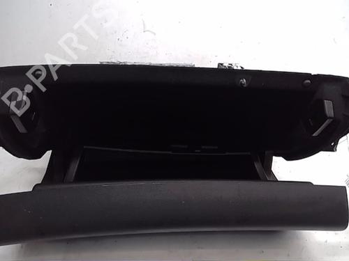 Handskerum RENAULT MEGANE IV Hatchback (B9A/M/N_) [2015-2025]  13838939