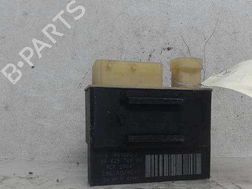 Module électronique PEUGEOT 407 Coupe (6C_) 2.0 HDi (136 hp) 16572345