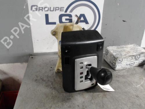 Used Gear lever HYUNDAI SONATA V (NF) 2.0 CRDi (140 hp) 13869827