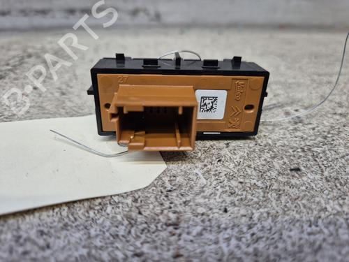 Switch PEUGEOT 208 I (CA_, CC_) 1.2 VTi 68 / PureTech 68 | BP27642750I30