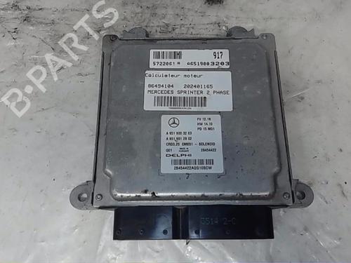 Used Engine control unit (ECU) MERCEDES-BENZ SPRINTER 3,5-t Van (B906) [2006-2020]  17987926