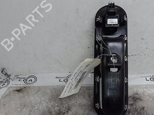 Raamschakelaar rechts achter MINI MINI CLUBMAN (F54) [2014-2026]  31076890