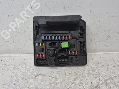 Used Fuse box Fuse box 36366531 36366531