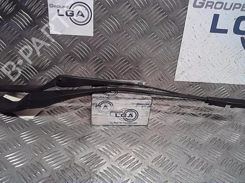 Used Front windshield wiper arm BMW 1 (E87) 118 d (143 hp) 14553312