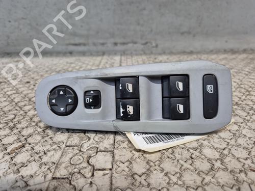 Interrupteur de vitre avant gauche PEUGEOT 308 II (LB_, LP_, LW_, LH_, L3_) 1.2 THP 130 (131 hp) 26590424