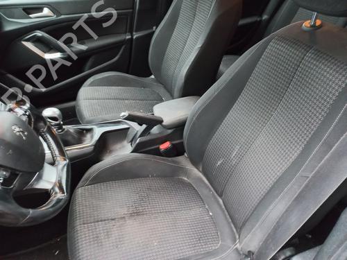 Fuel flap PEUGEOT 308 SW II (LC_, LJ_, LR_, LX_, L4_) 1.6 BlueHDi 120 | BP26442537C131 