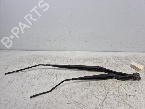 Used Front windshield wiper arm Front windshield wiper arm 37648982 37648982