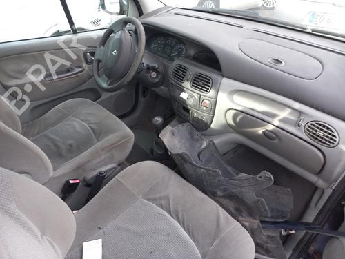 Kompresor / Sprężarka klimatyzacji A/C RENAULT SCÉNIC I MPV (JA0/1_, FA0_)  | BP29845987M34