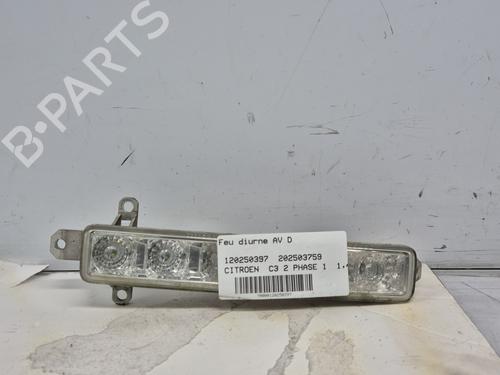 Used Right daytime light Right daytime light CITROËN C3 I (FC_, FN_) [2002-2013] 33477067 33477067