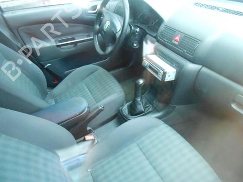 Left taillight SKODA OCTAVIA I Combi (1U5) 1.9 TDI | BP13867895C34 