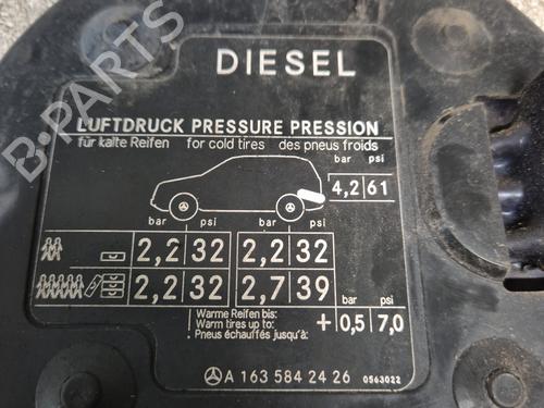 Fuel flap MERCEDES-BENZ M-CLASS (W163) ML 270 CDI (163.113) | BP24576090C131 