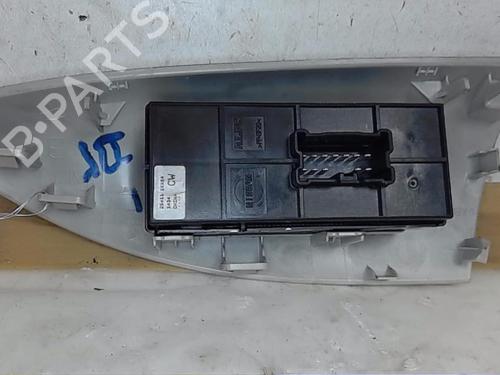 Used Right front window switch NISSAN JUKE (F15) 1.5 dCi (110 hp) 19039418
