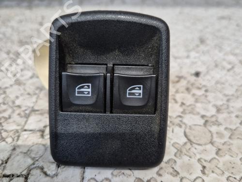 Used Left front window switch DACIA SANDERO II 1.0 SCe 75 (B8JC, B8JD) (73 hp) 25859429