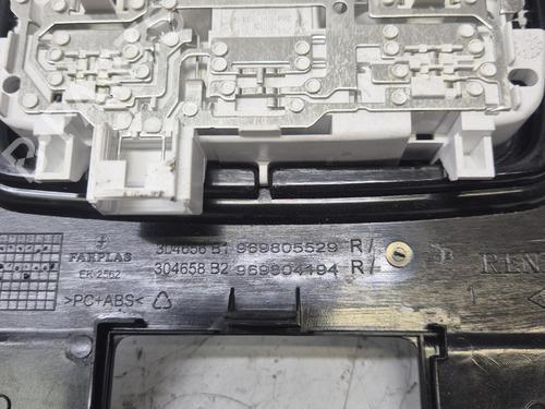 interior-roof-light-renault-clio-v-b7_-2019-36834198 main image