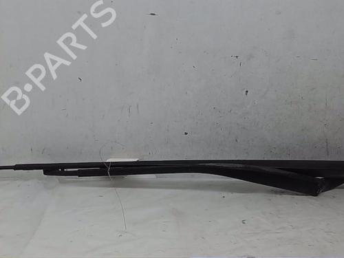 Used Front windshield wiper arm RENAULT LAGUNA II (BG0/1_) 1.9 dCi (BG08, BG0G) (120 hp) 14571142