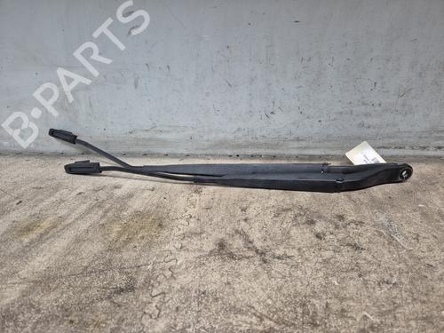 Used Front windshield wiper arm RENAULT MEGANE III Hatchback (BZ0/1_, B3_) 1.6 dCi (BZ00, BZ12, BZ13) (130 hp) 28712401
