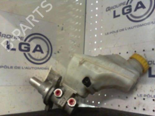 Used Brake master cylinder FIAT GRANDE PUNTO (199_) [2005-2025]  14520375