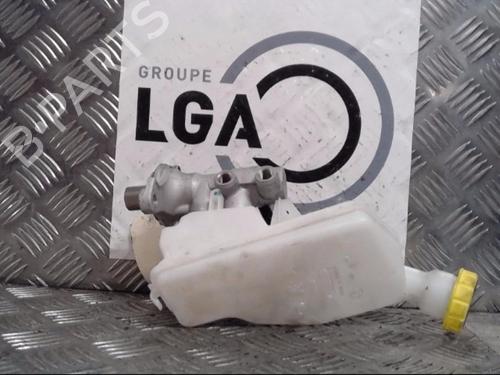 Used Brake master cylinder PEUGEOT 208 I (CA_, CC_) 1.6 HDi / BlueHDi 75 (75 hp) 14520914