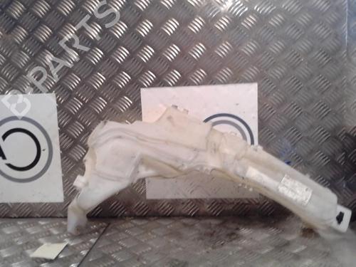 Used Windscreen washer tank FORD FOCUS II (DA_, HCP, DP) [2004-2013]  13864036