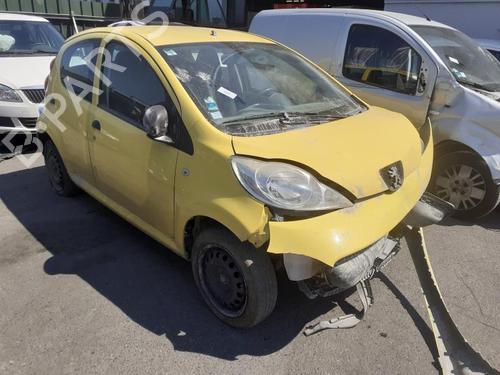 Right taillight PEUGEOT 107 (PM_, PN_) 1.0 | BP13840280C35 