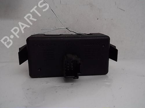Used Warning switch RENAULT MODUS / GRAND MODUS (F/JP0_) 1.4 (JP01, JP0J) (98 hp) 13841732