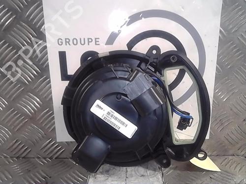 Heater blower motor RENAULT MEGANE IV Hatchback (B9A/M/N_) 1.2 TCe 130 (B9MR) | BP14555440M62 