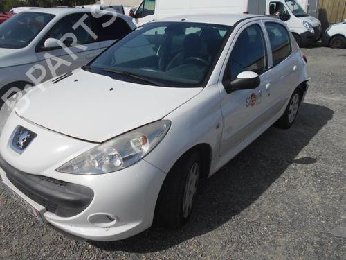 Right mirror PEUGEOT 206+ (2L_, 2M_) 1.4 i | BP13840972C27