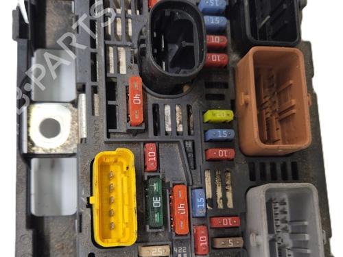 Used Fuse box Fuse box CITROËN C4 Picasso I MPV (UD_) [2006-2015] 33413824 33413824